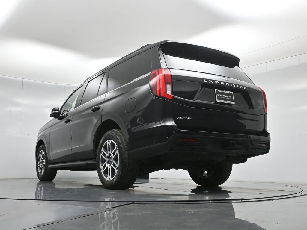 Certified 2025 Ford Expedition Active AWD/4WD image 51