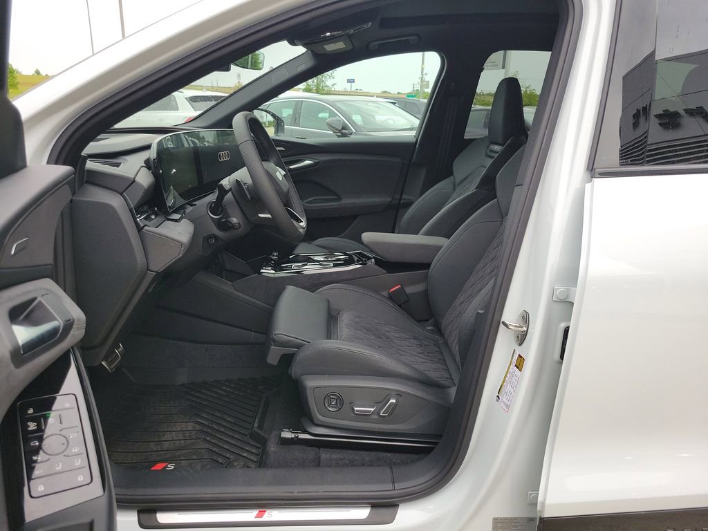 New 2027 Audi SQ6 e-tron Premium Plus AWD/4WD image 8