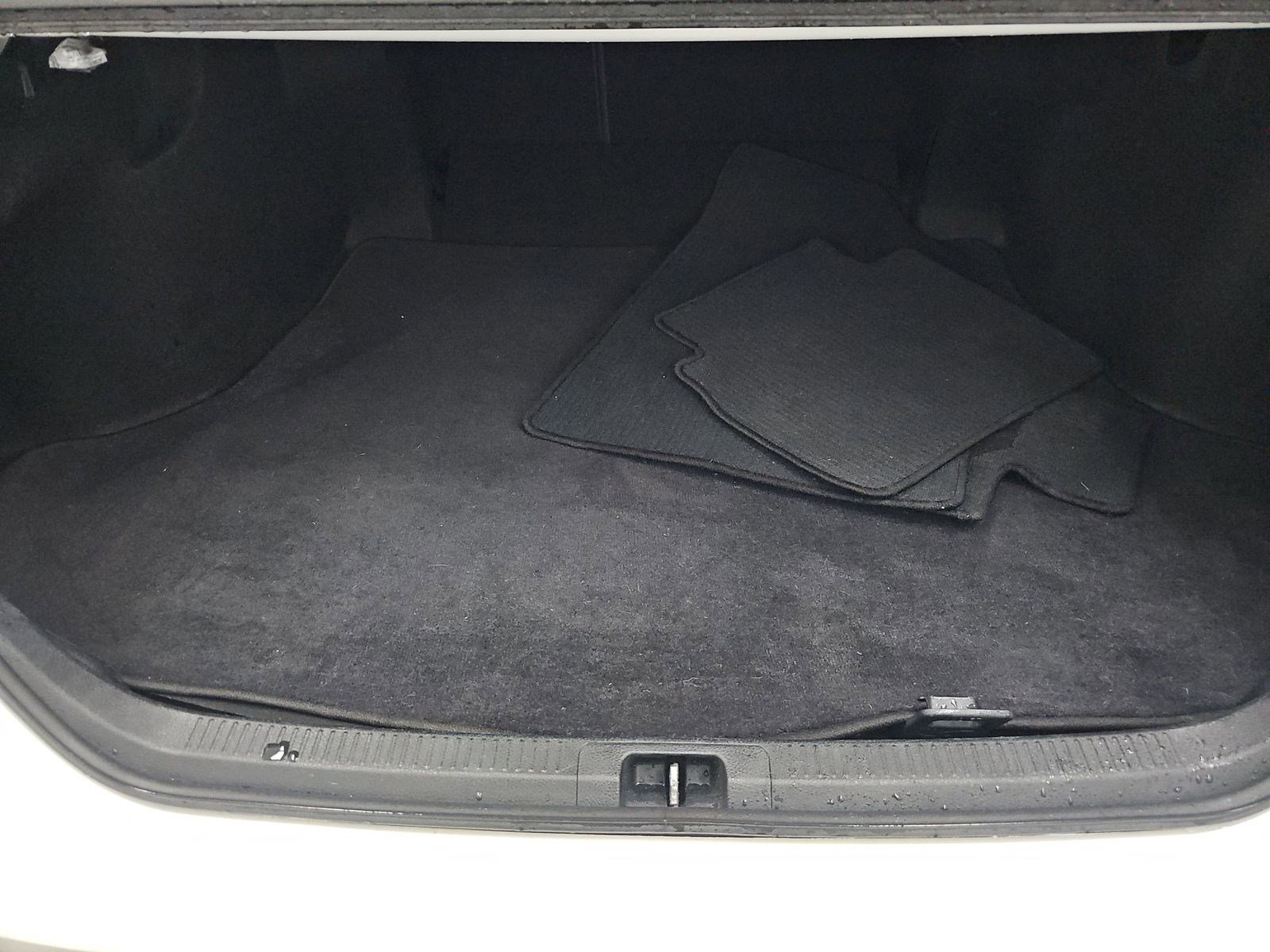 Used 2021 Toyota Camry XSE image 17