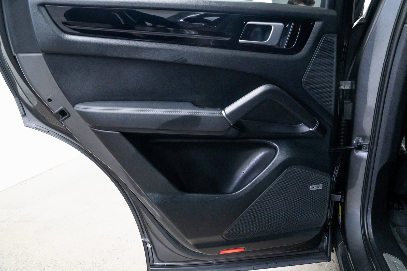 Used 2019 Porsche Cayenne image 20