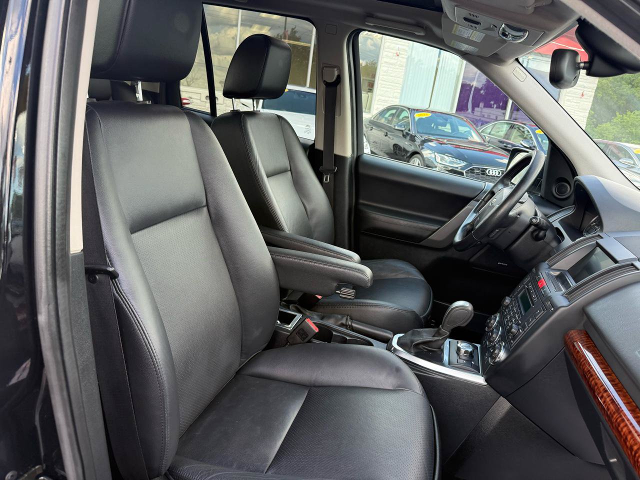 Used 2008 Land Rover LR2 SE AWD/4WD image 12