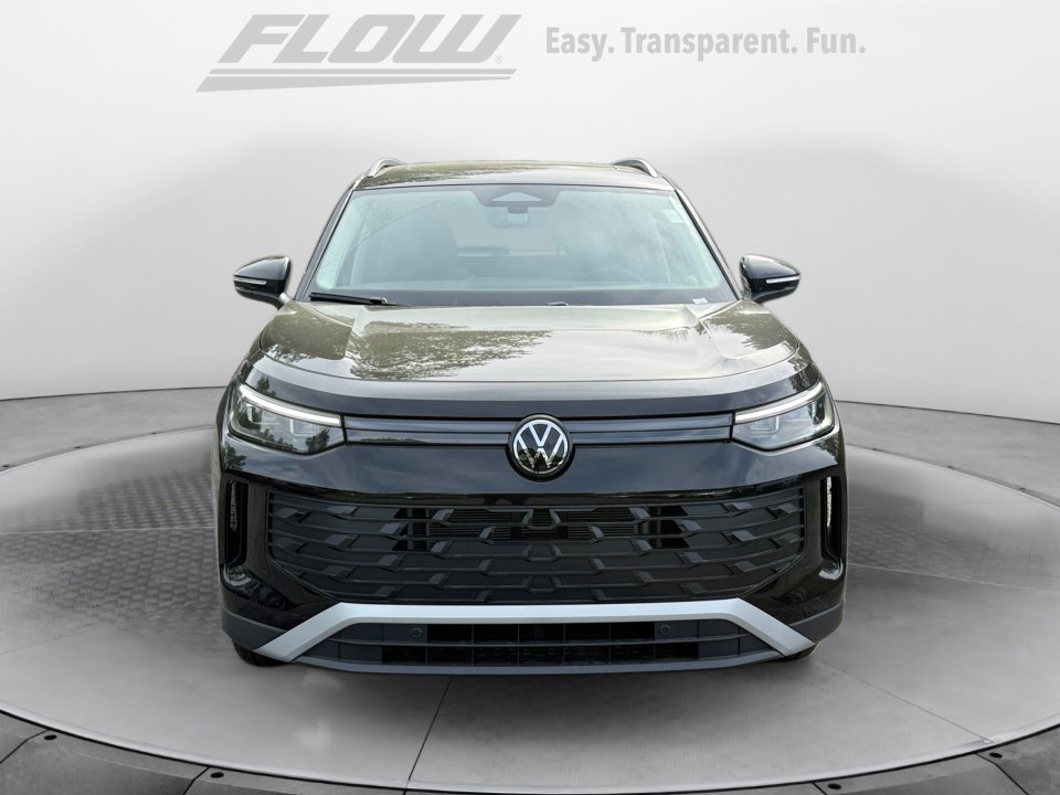 New 2026 Volkswagen Tiguan SE AWD/4WD image 2