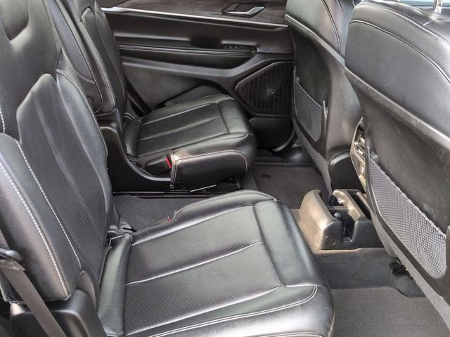 Certified 2024 Jeep Grand Cherokee L Limited w/ Luxury Tech Group II image 31