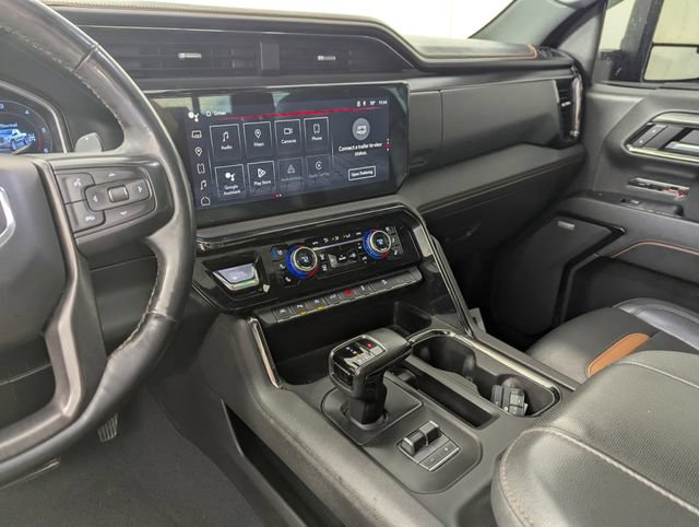 Used 2024 GMC Sierra 1500 AT4 w/ Technology Package AWD/4WD image 14