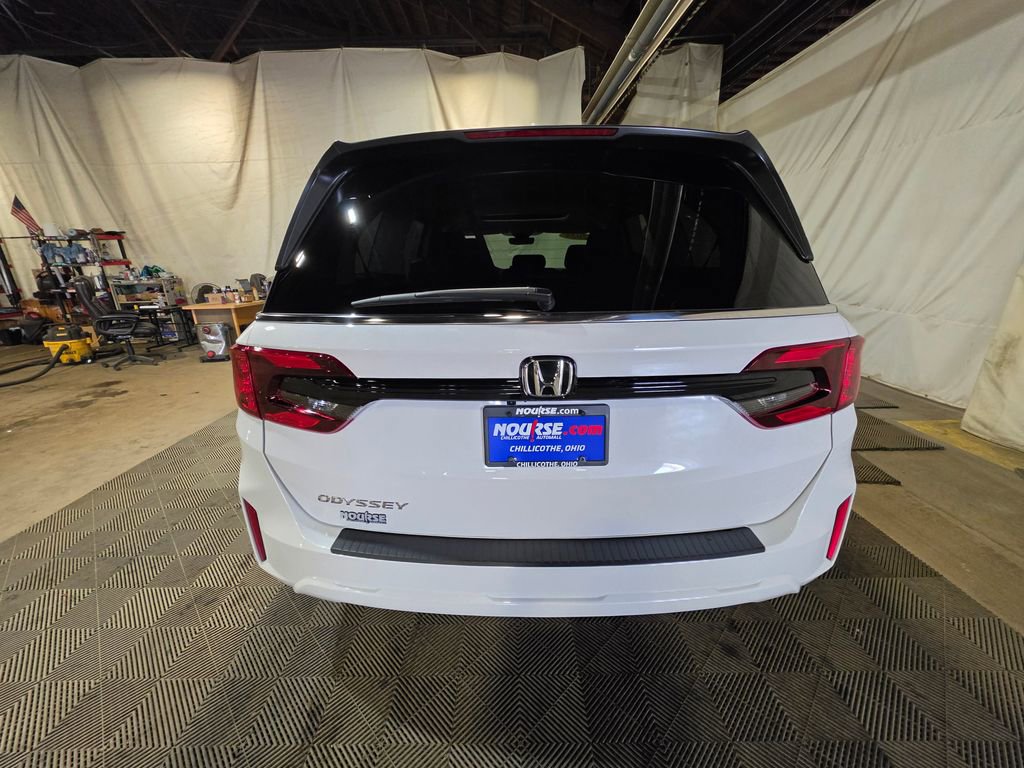 Used 2025 Honda Odyssey EX-L image 4