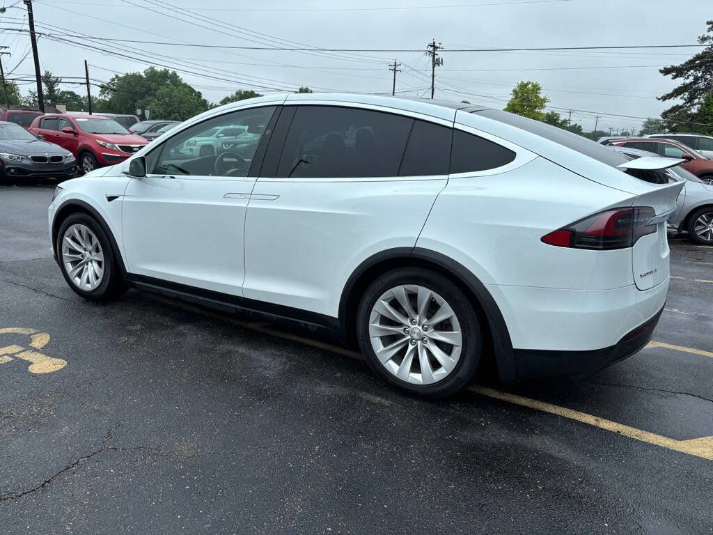 Used 2018 Tesla Model X 75D AWD/4WD image 9