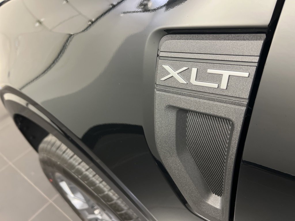 New 2025 Ford Maverick XLT w/ XLT Luxury Package image 33