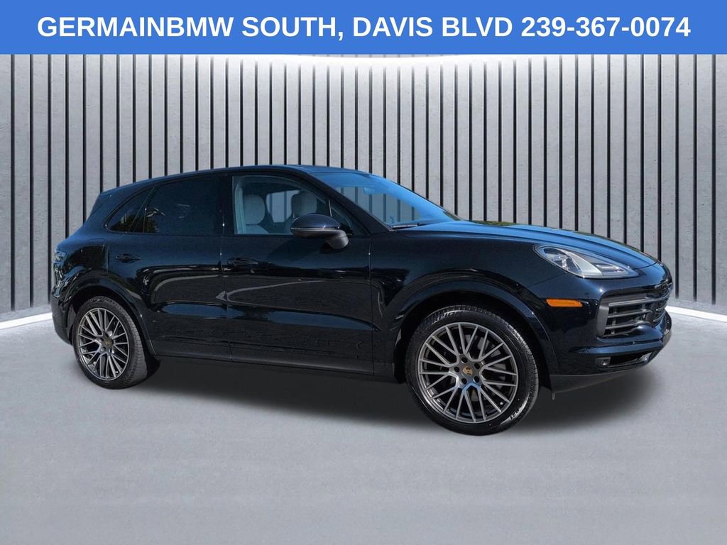 Used 2022 Porsche Cayenne S AWD/4WD image 3