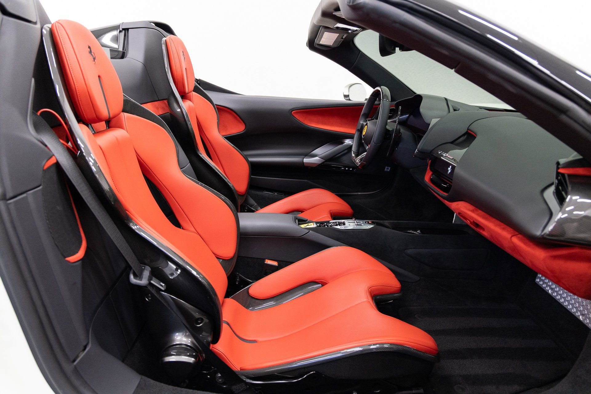 Used 2024 Ferrari SF90 Spider image 13