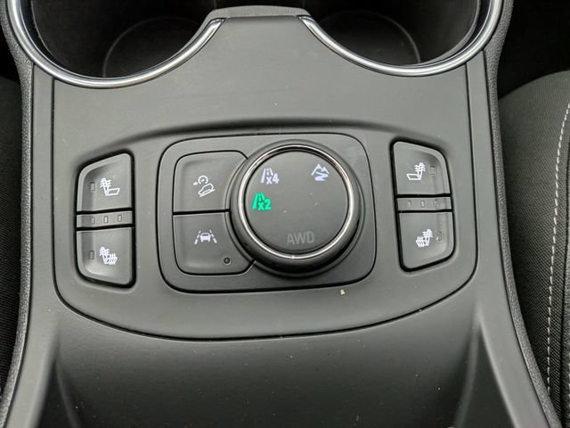 Used 2023 GMC Terrain SLT w/ Elevation Edition AWD/4WD image 9