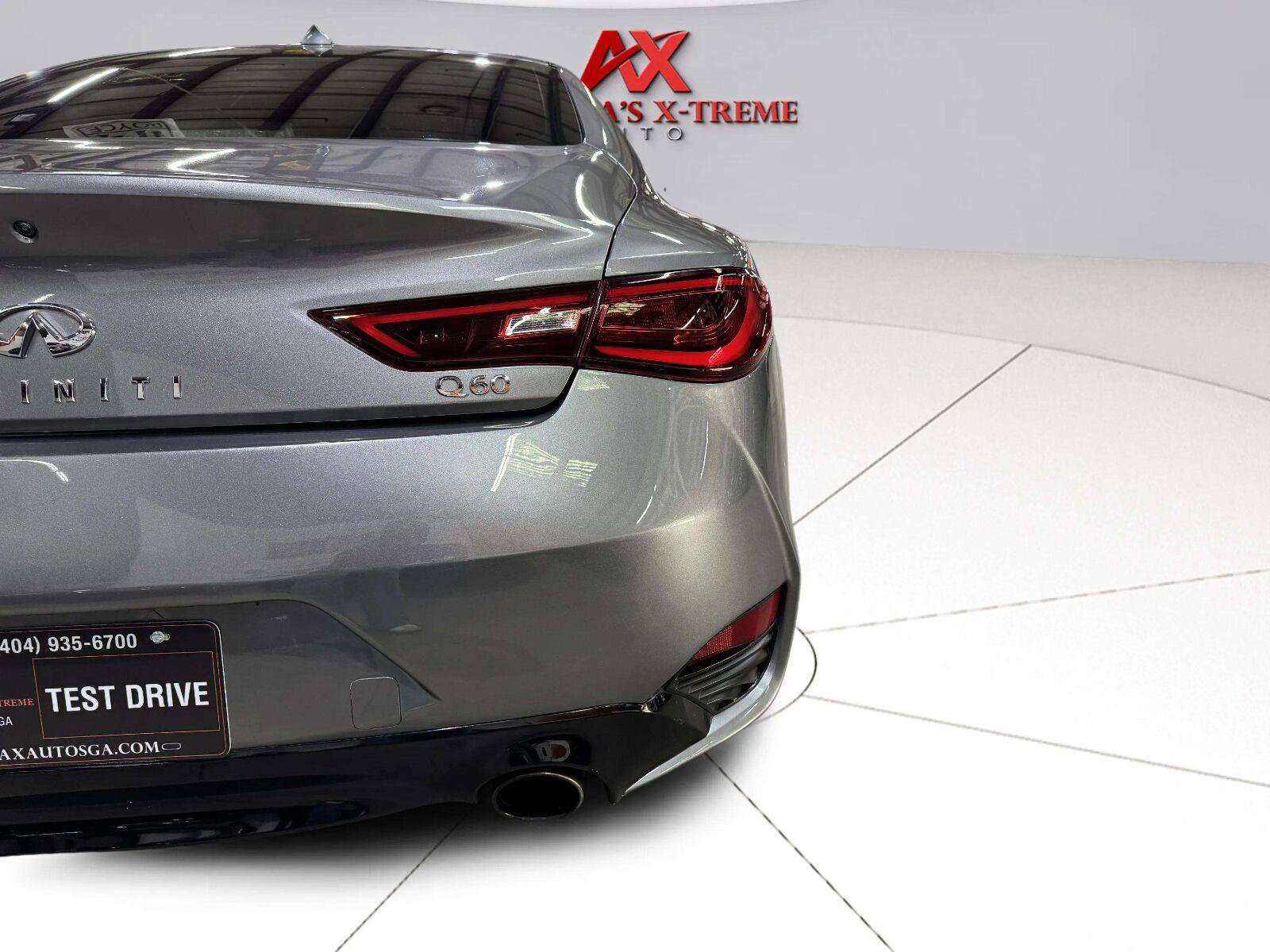 Used 2017 INFINITI Q60 3.0t w/ Premium Plus Package 3.0T AWD/4WD image 15