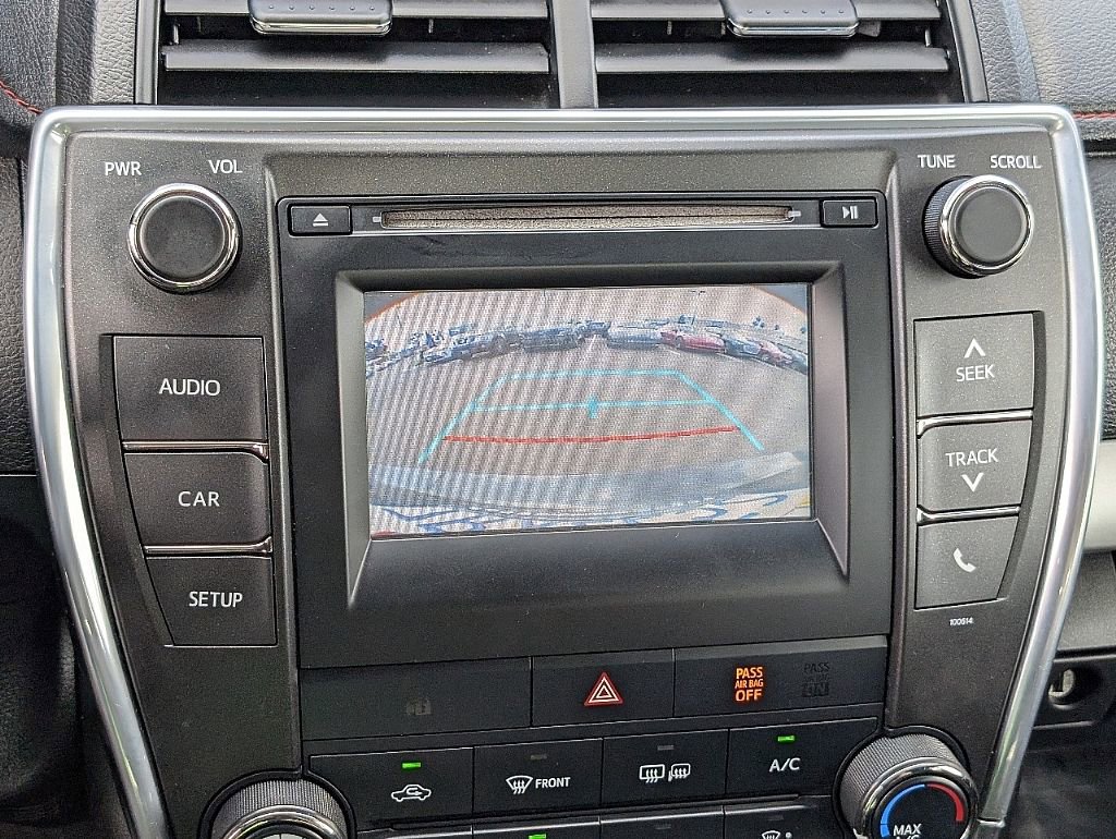 Used 2016 Toyota Camry SE image 30