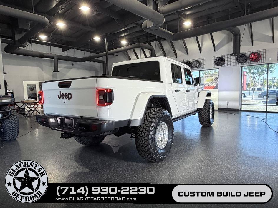 Used 2023 Jeep Gladiator Mojave w/ LED Lighting Group AWD/4WD image 31