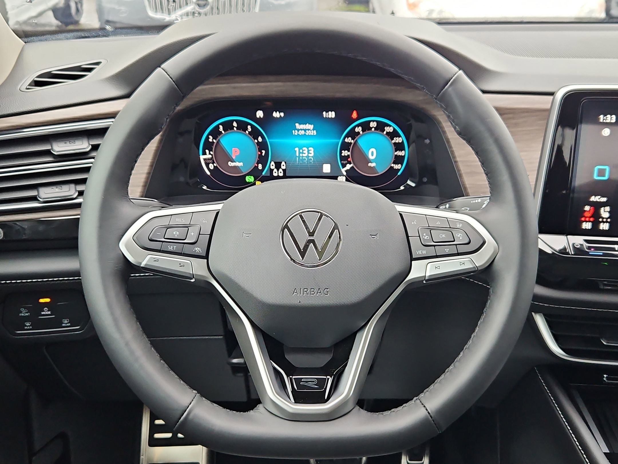 New 2026 Volkswagen Atlas SEL Premium R-Line image 14