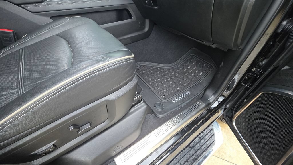 Used 2021 RAM 2500 Limited w/ Body Color Bumper Group AWD/4WD image 13