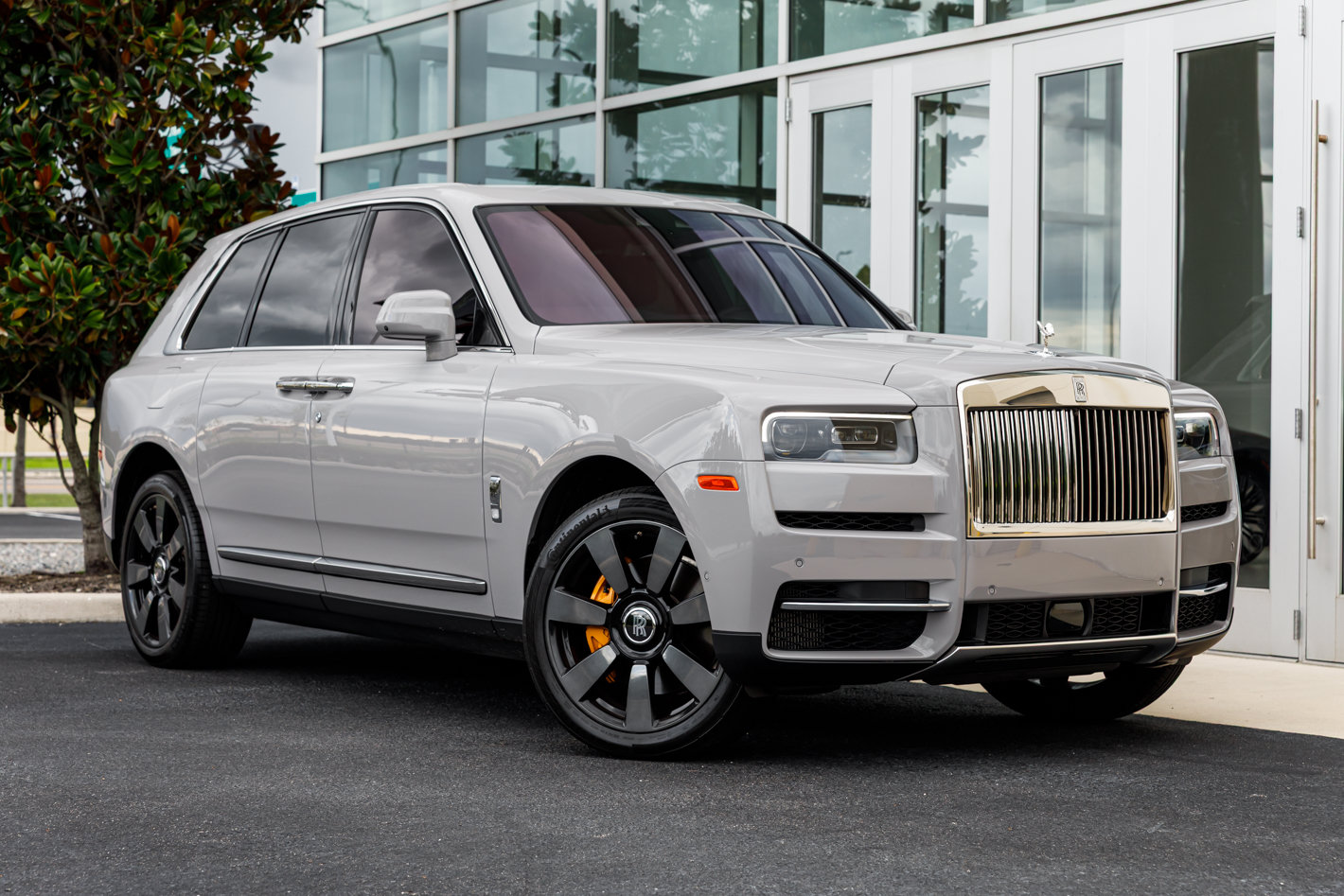 Certified 2024 Rolls-Royce Cullinan w/ Interior Detailing Package AWD/4WD image 25