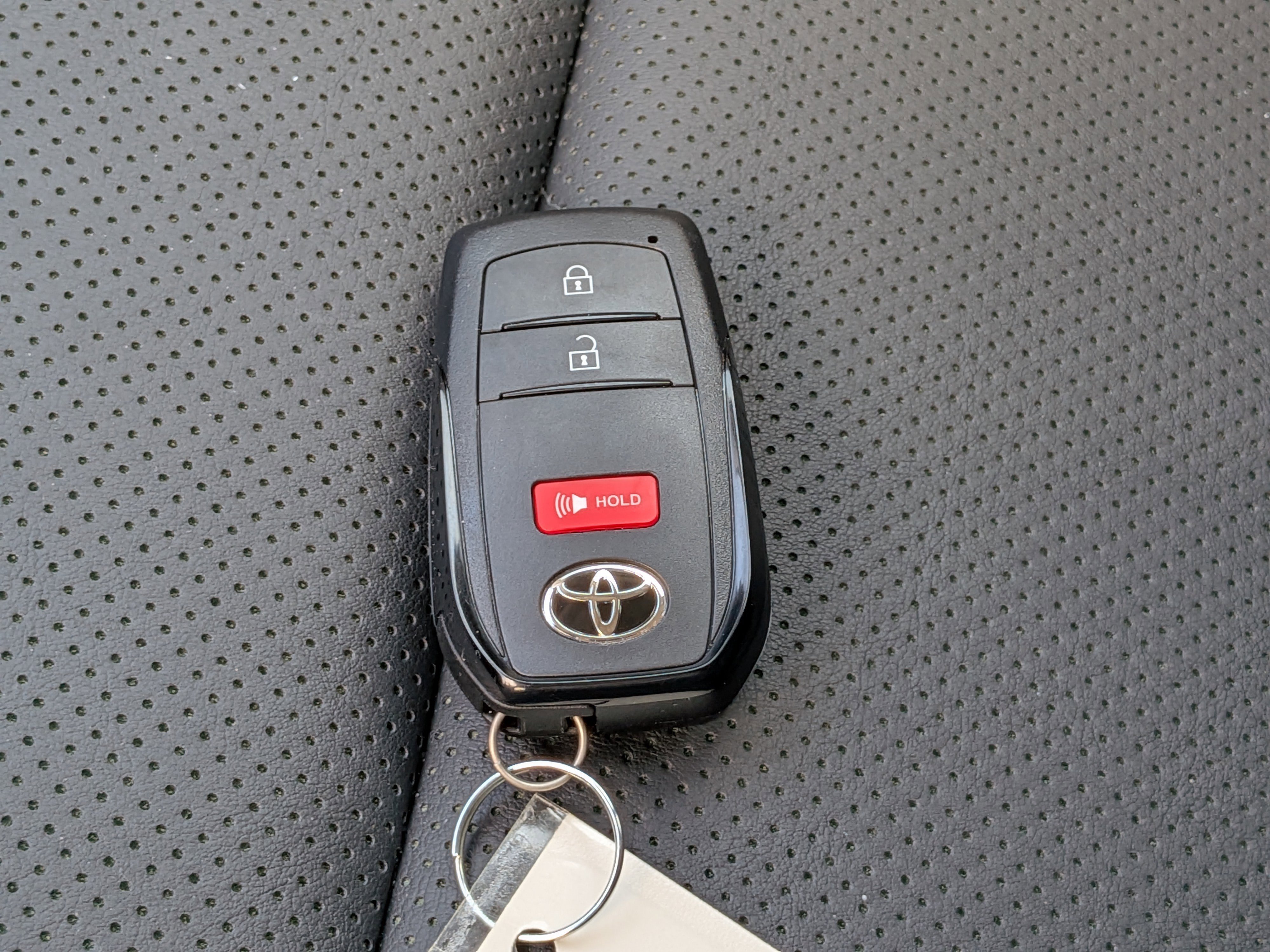 Used 2024 Toyota Prius XLE image 21