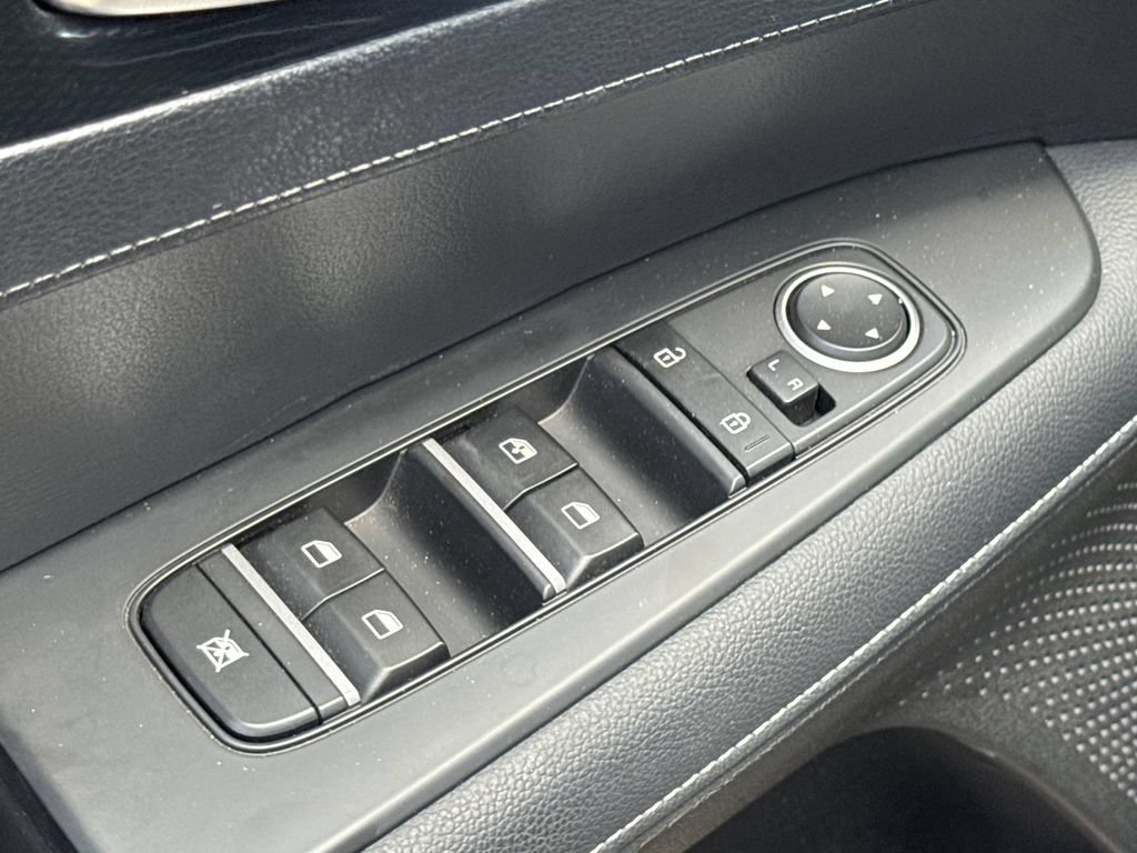 Used 2023 Kia Forte GT-Line w/ GT-Line Premium Package FWD image 17
