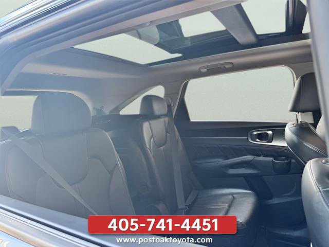 Used 2023 Kia Sorento SX AWD/4WD image 37
