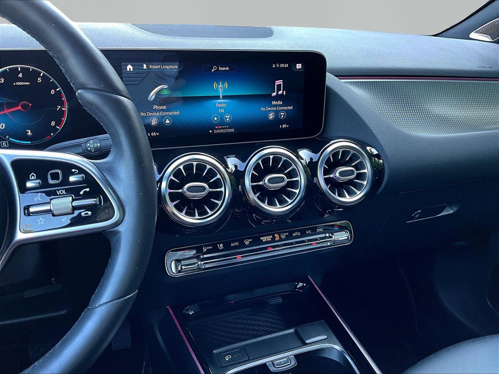 Used 2021 Mercedes-Benz GLA 250 4MATIC image 9