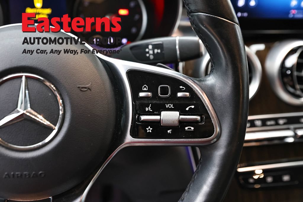 Used 2021 Mercedes-Benz GLC 300 4MATIC w/ Multimedia Package image 16