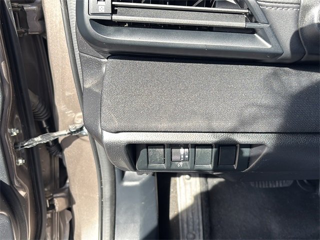 Used 2022 Subaru Outback Premium image 22