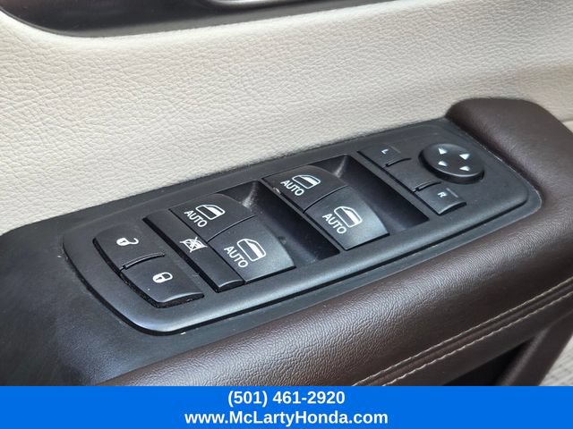 Used 2019 Chrysler Pacifica Touring-L Plus w/ Advanced Safetytec Group FWD image 33