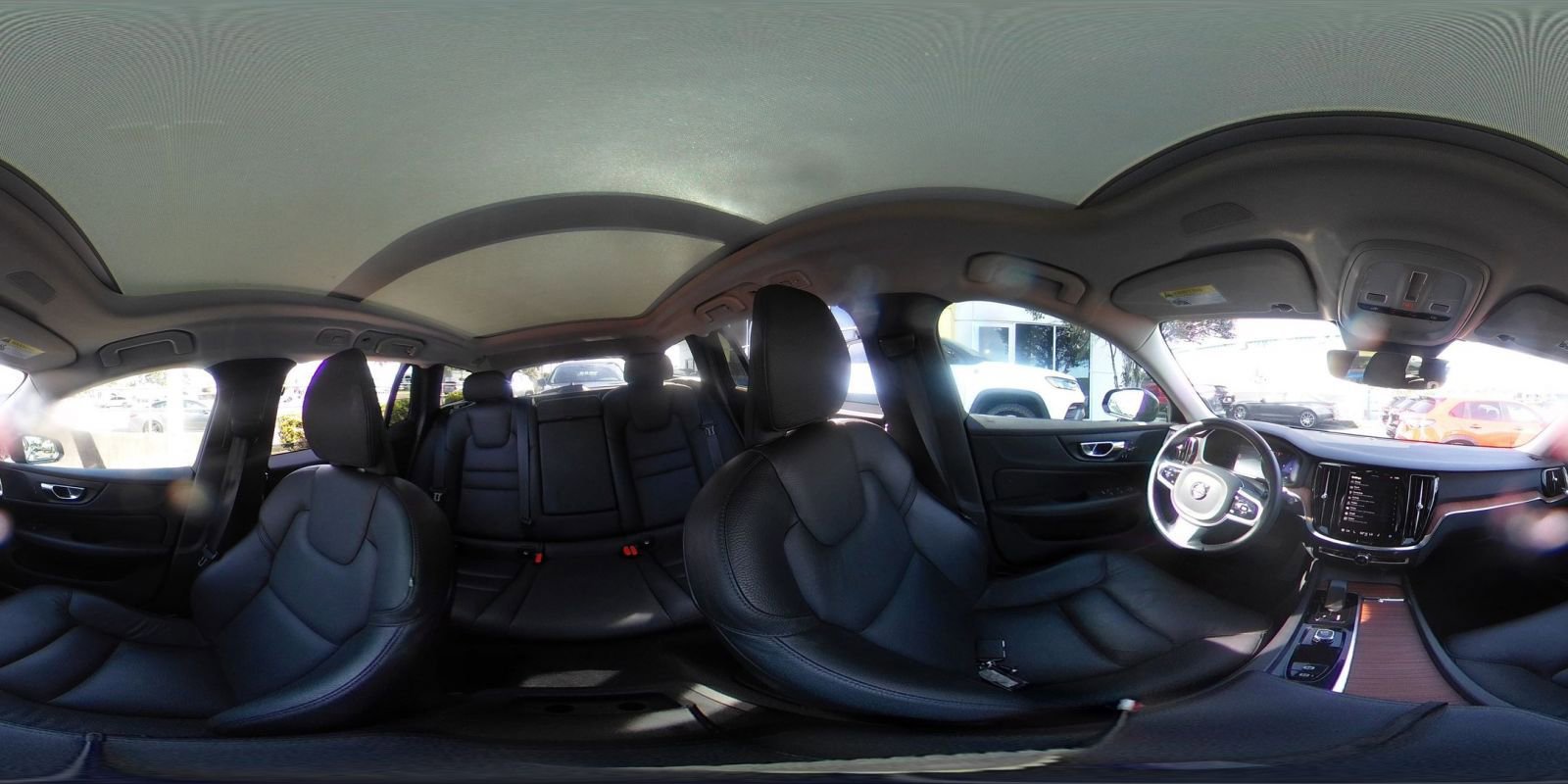 Used 2025 Volvo V60 B5 Cross Country Plus image 43