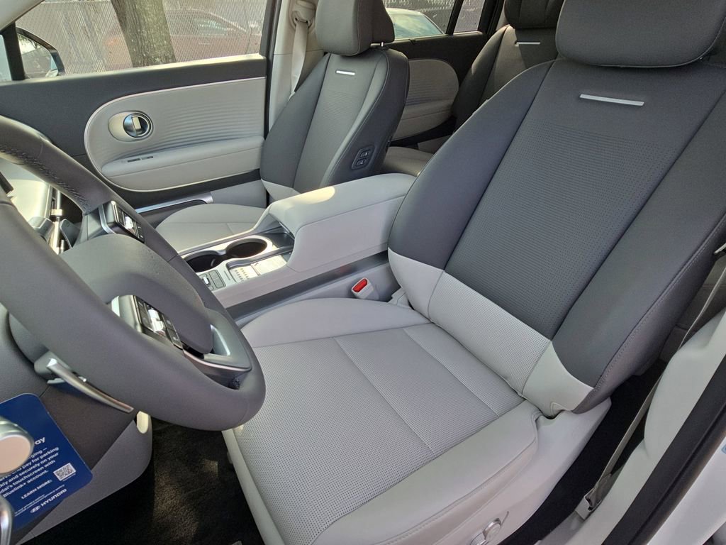 New 2026 Hyundai Ioniq 9 Limited w/ Tow & Go Package image 16