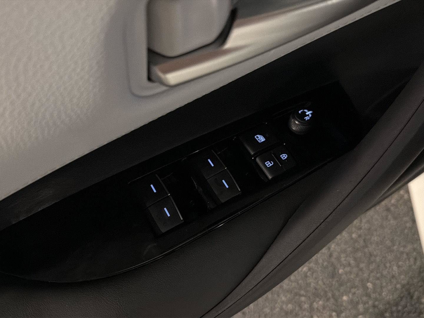 New 2027 Toyota Corolla SE FWD image 29