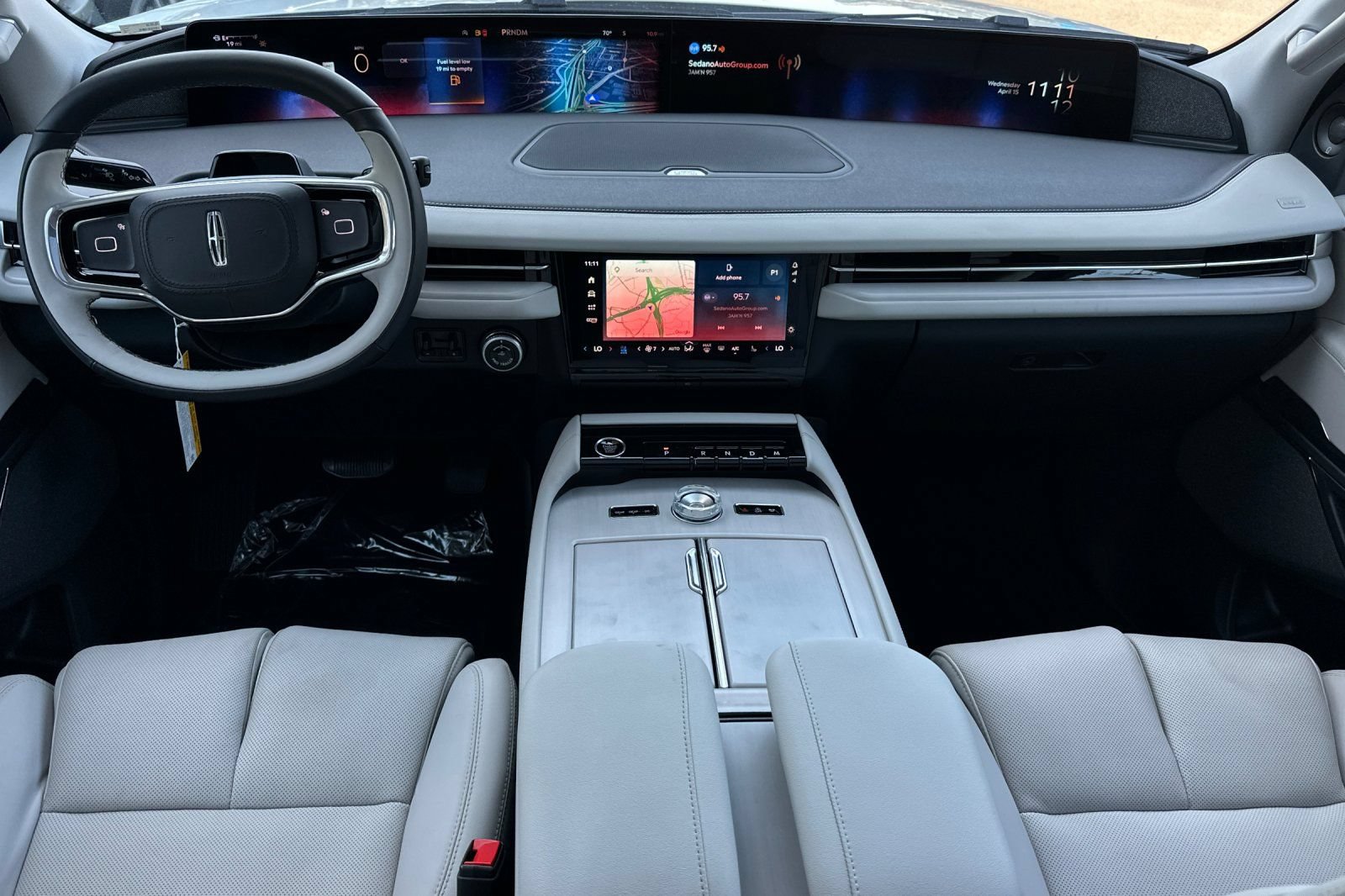 New 2026 Lincoln Navigator Reserve AWD/4WD image 12
