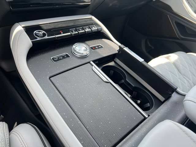 New 2027 Lincoln Navigator L Black Label w/ Black Label Special Edition AWD/4WD image 25