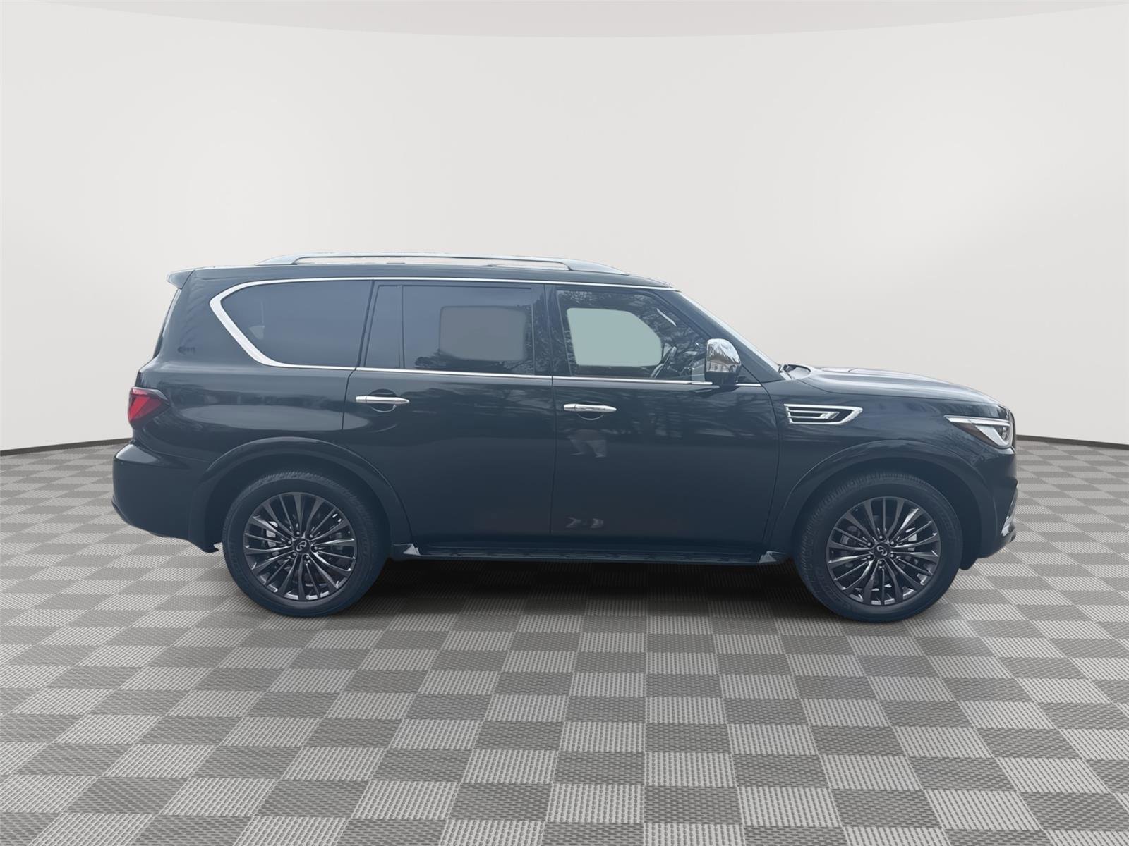 Used 2023 INFINITI QX80 Sensory w/ Cargo Package AWD/4WD image 5