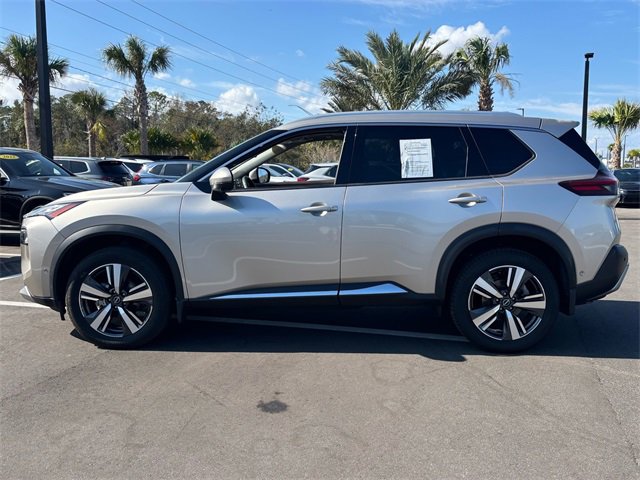 Used 2022 Nissan Rogue Platinum w/ Head-Up Display Package image 3