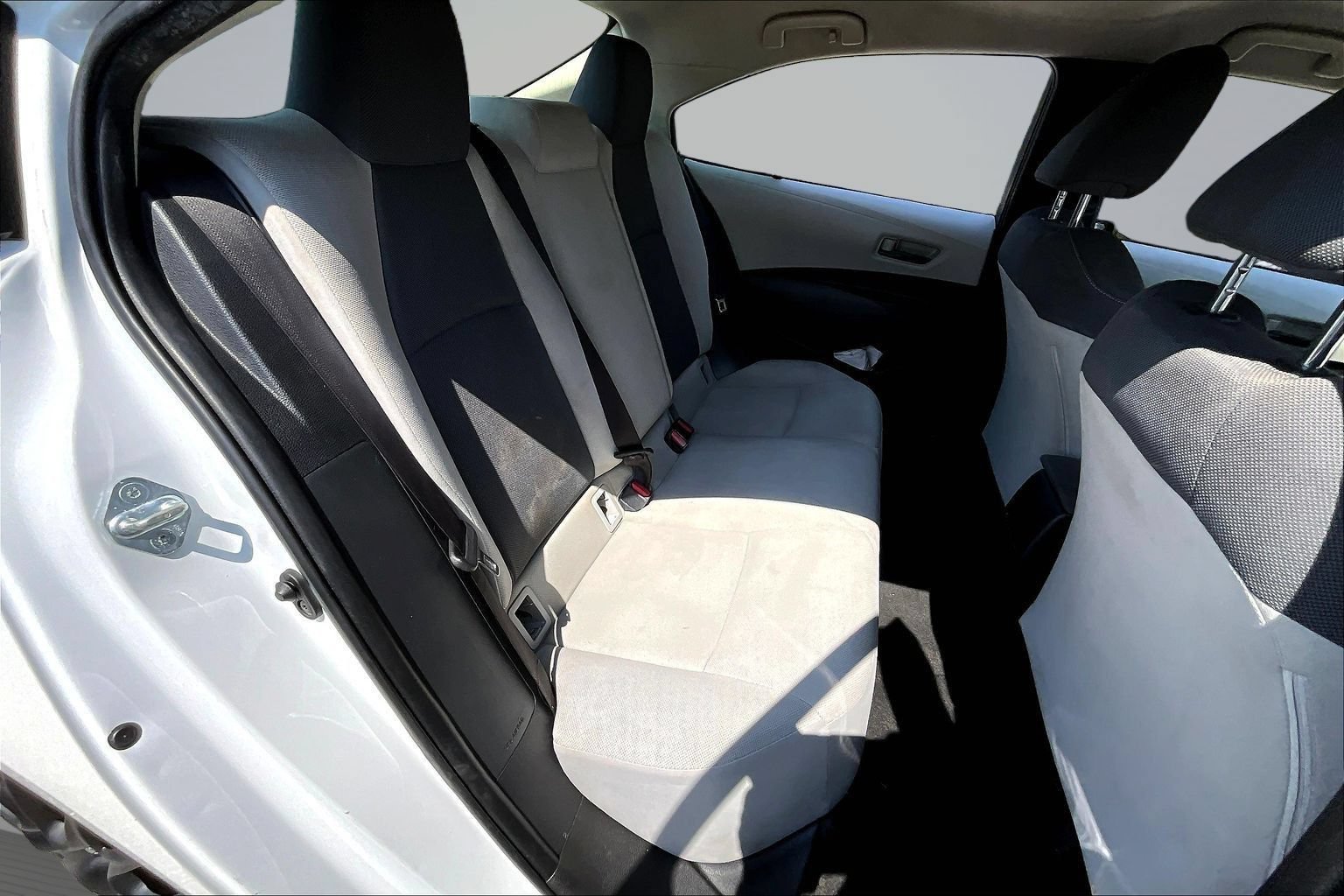 Used 2022 Toyota Corolla L FWD image 22