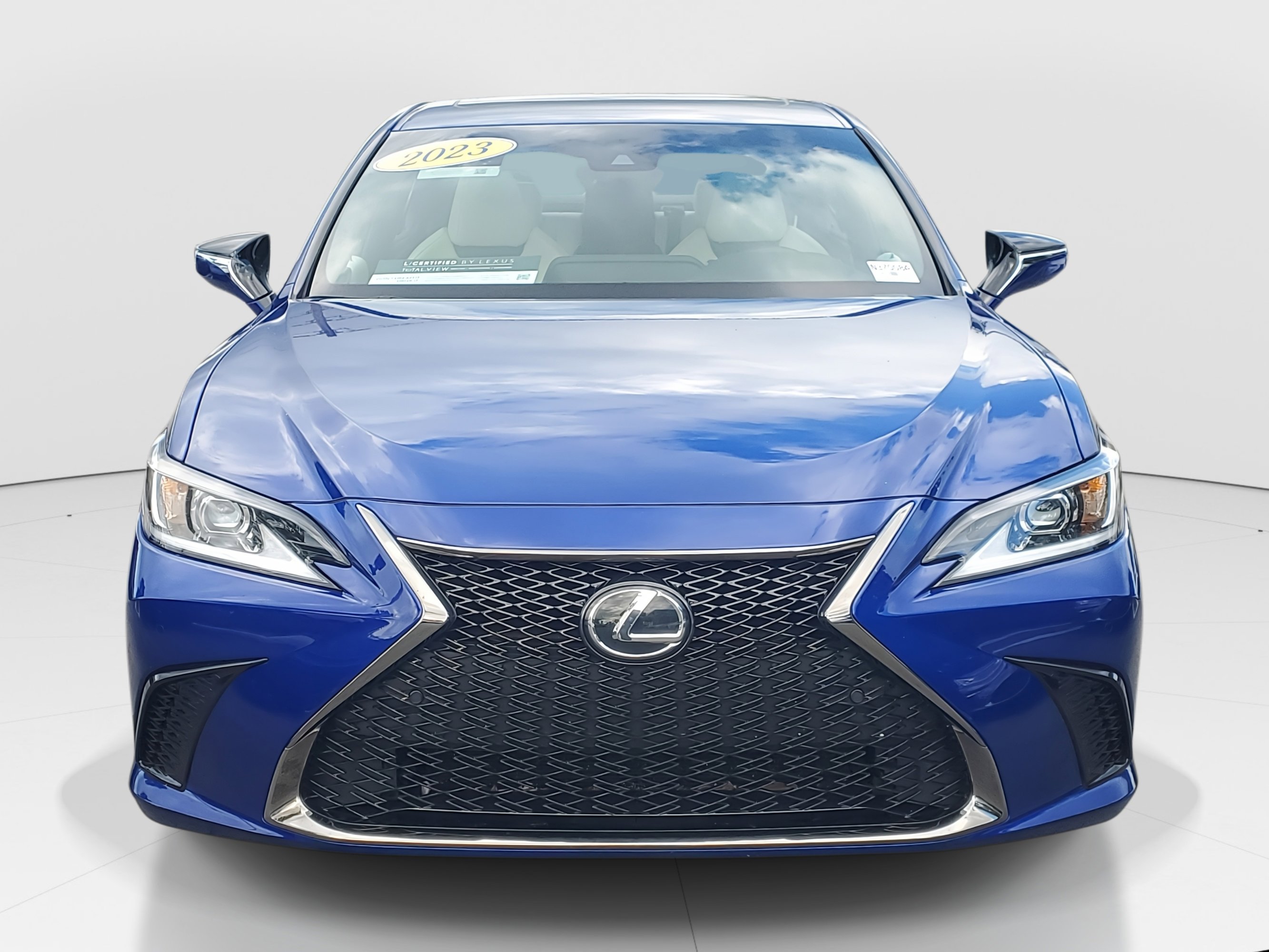Used 2023 Lexus ES 350 F Sport image 3