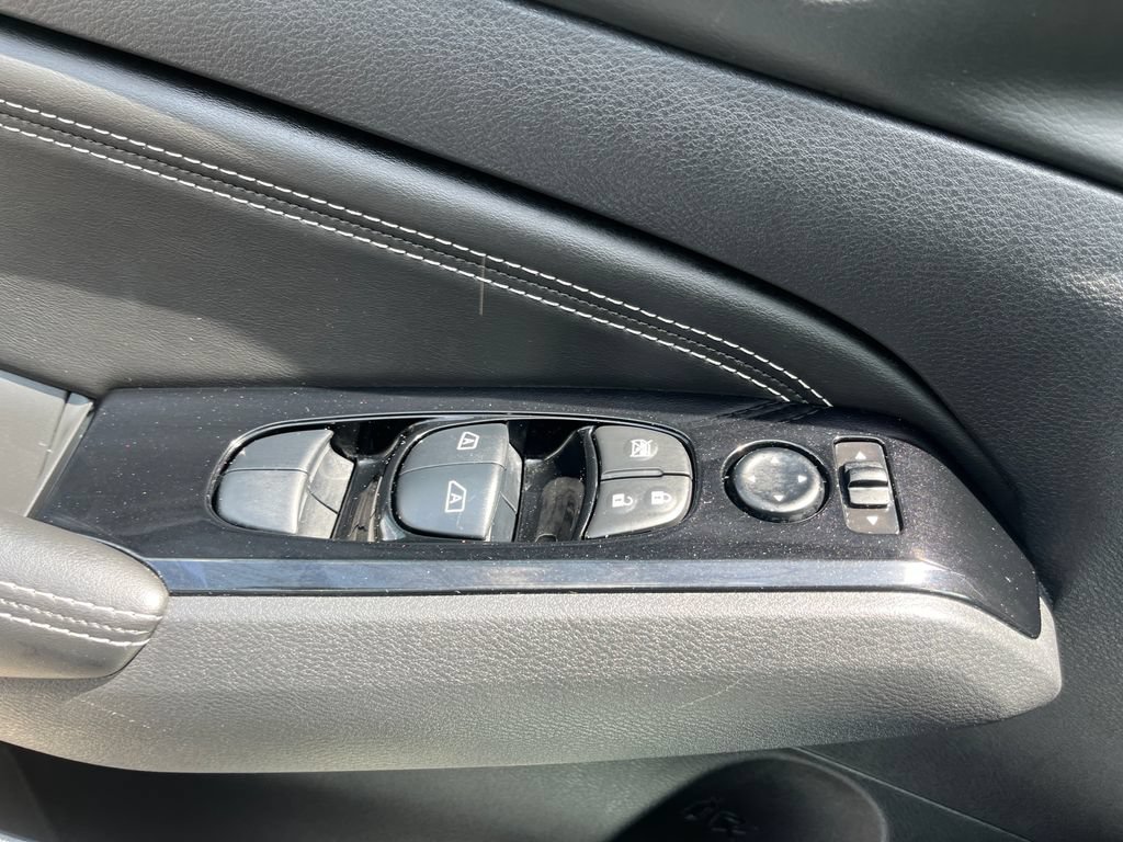 Certified 2021 Nissan Altima 2.5 SL FWD image 11