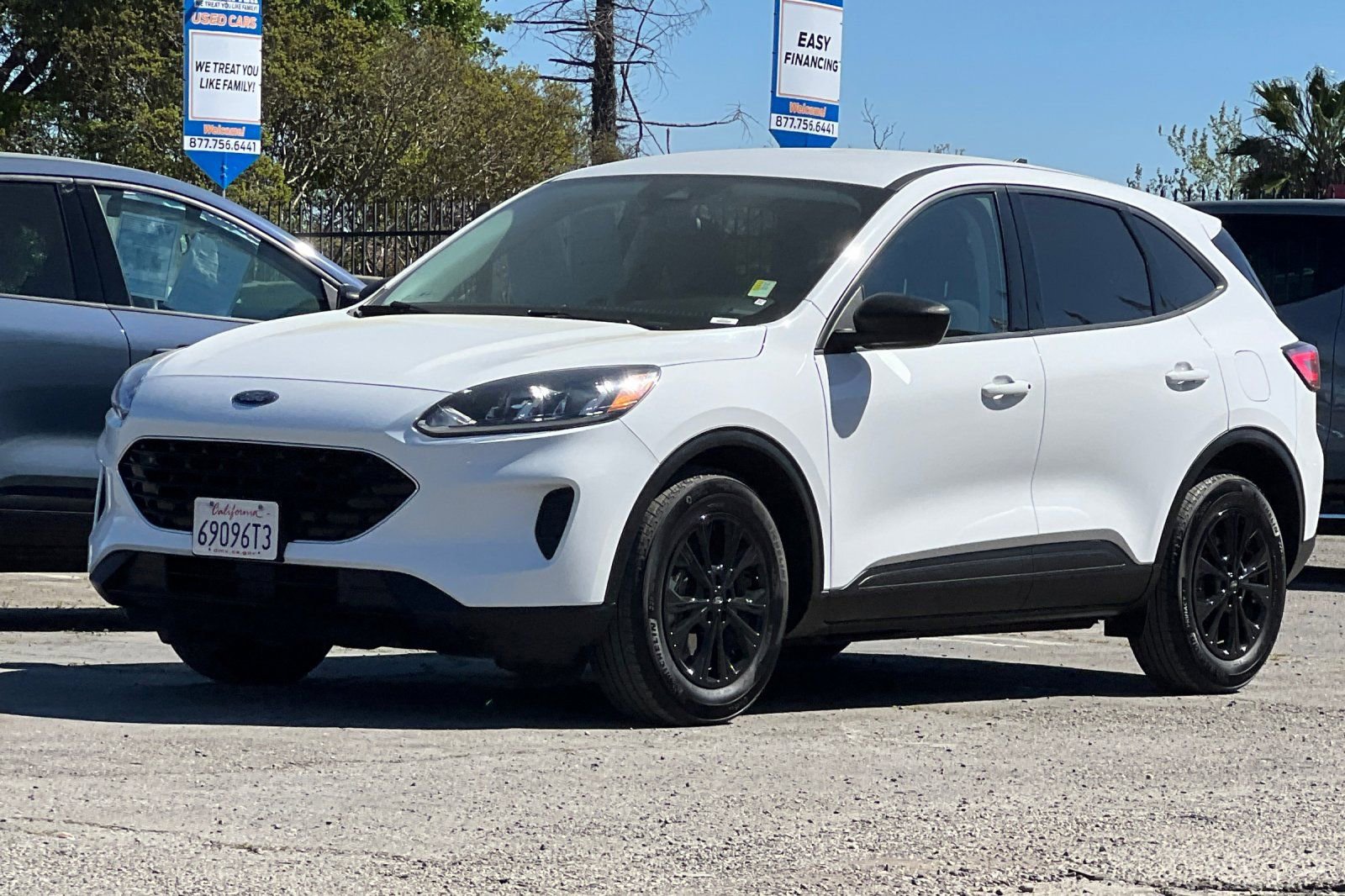 Certified 2022 Ford Escape SE w/ SE Sport Appearance Package image 8