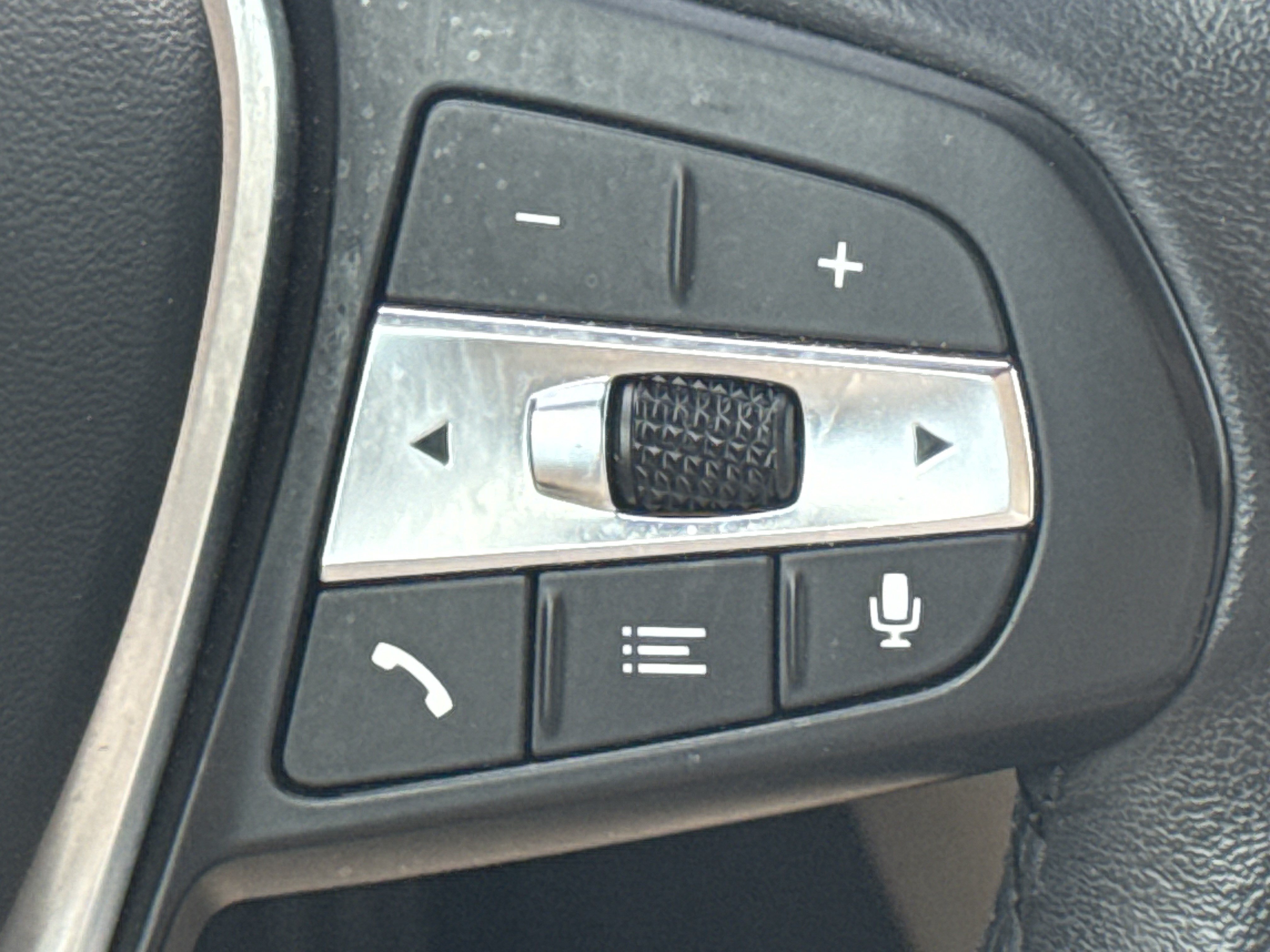 Used 2022 BMW 330e w/ Premium Package RWD image 20