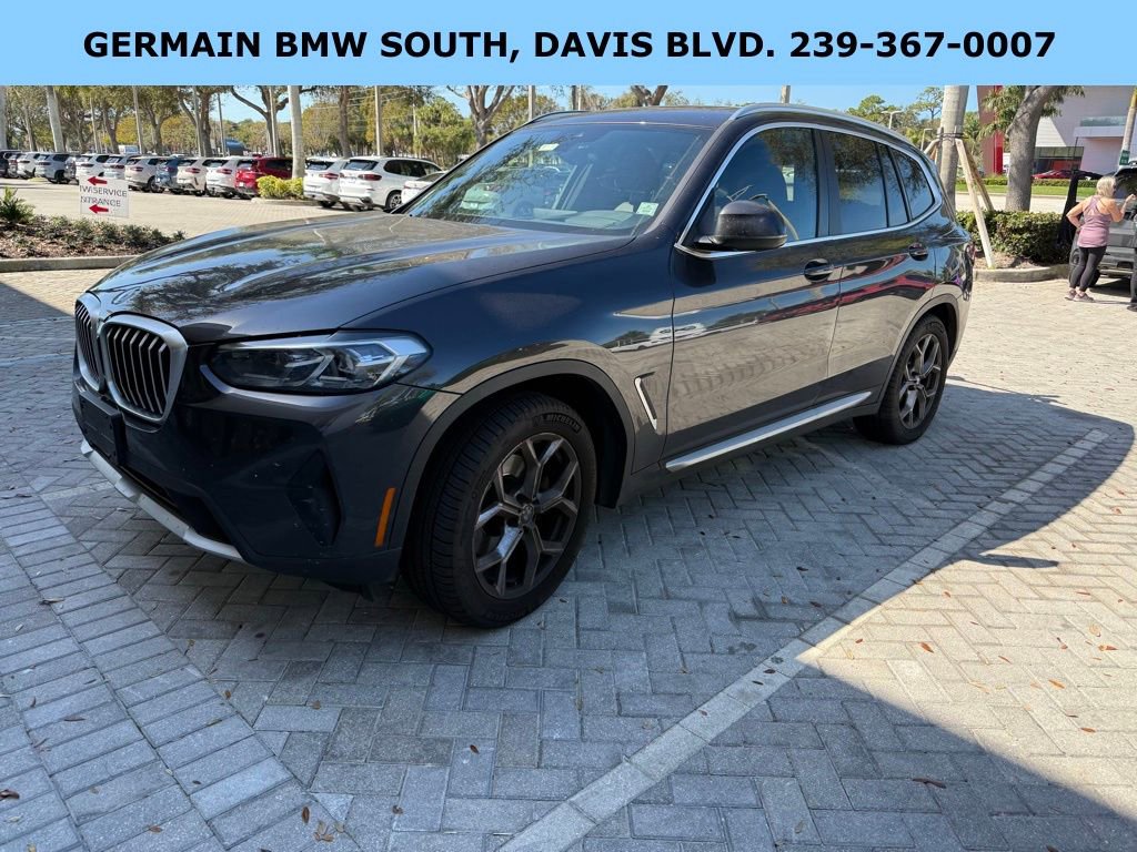 Used 2022 BMW X3 xDrive30i w/ Premium Package image 2
