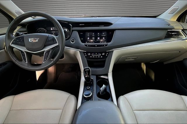 Used 2021 Cadillac XT5 Premium Luxury AWD/4WD image 7