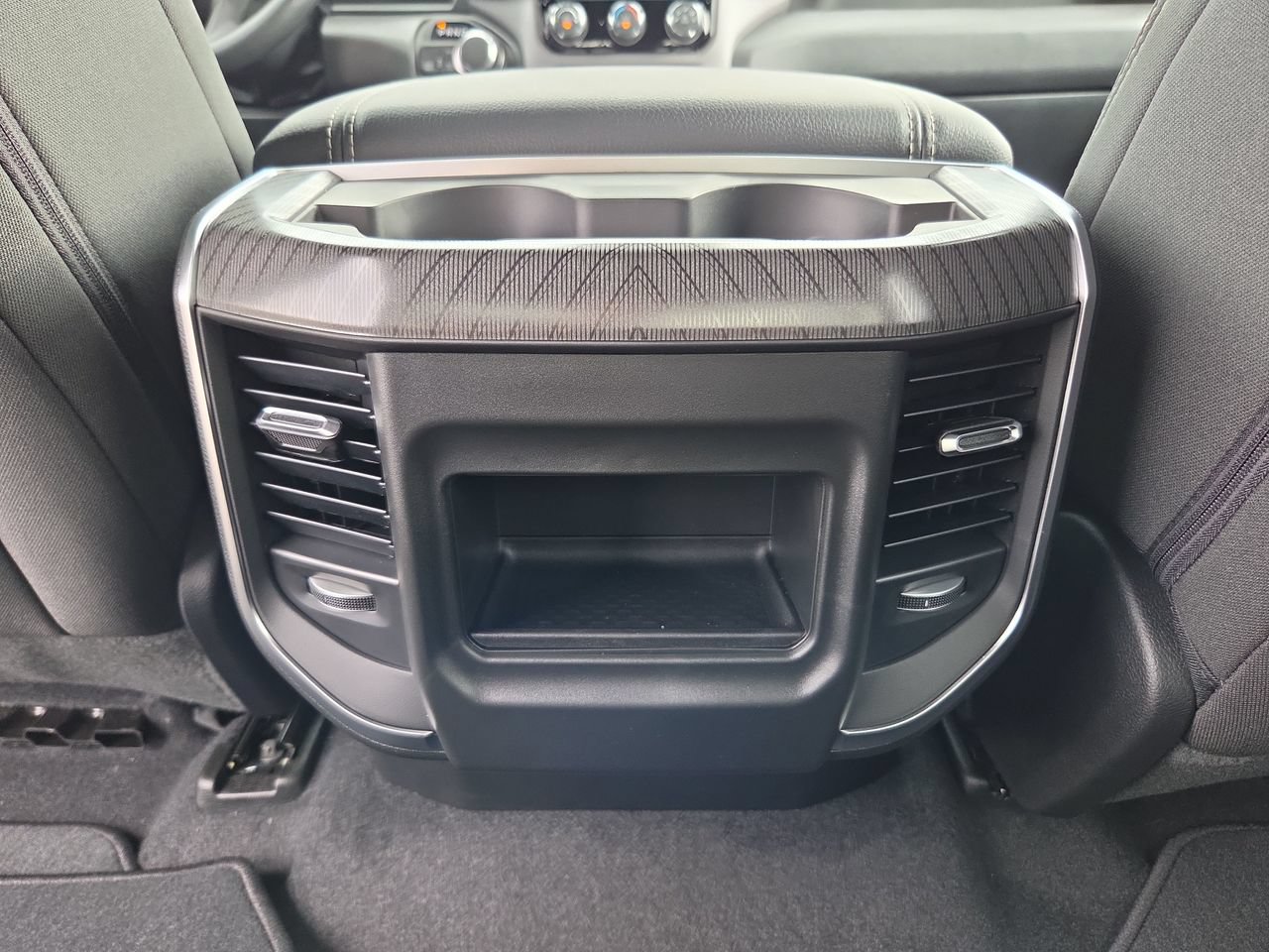 New 2026 RAM 1500 Express AWD/4WD image 16