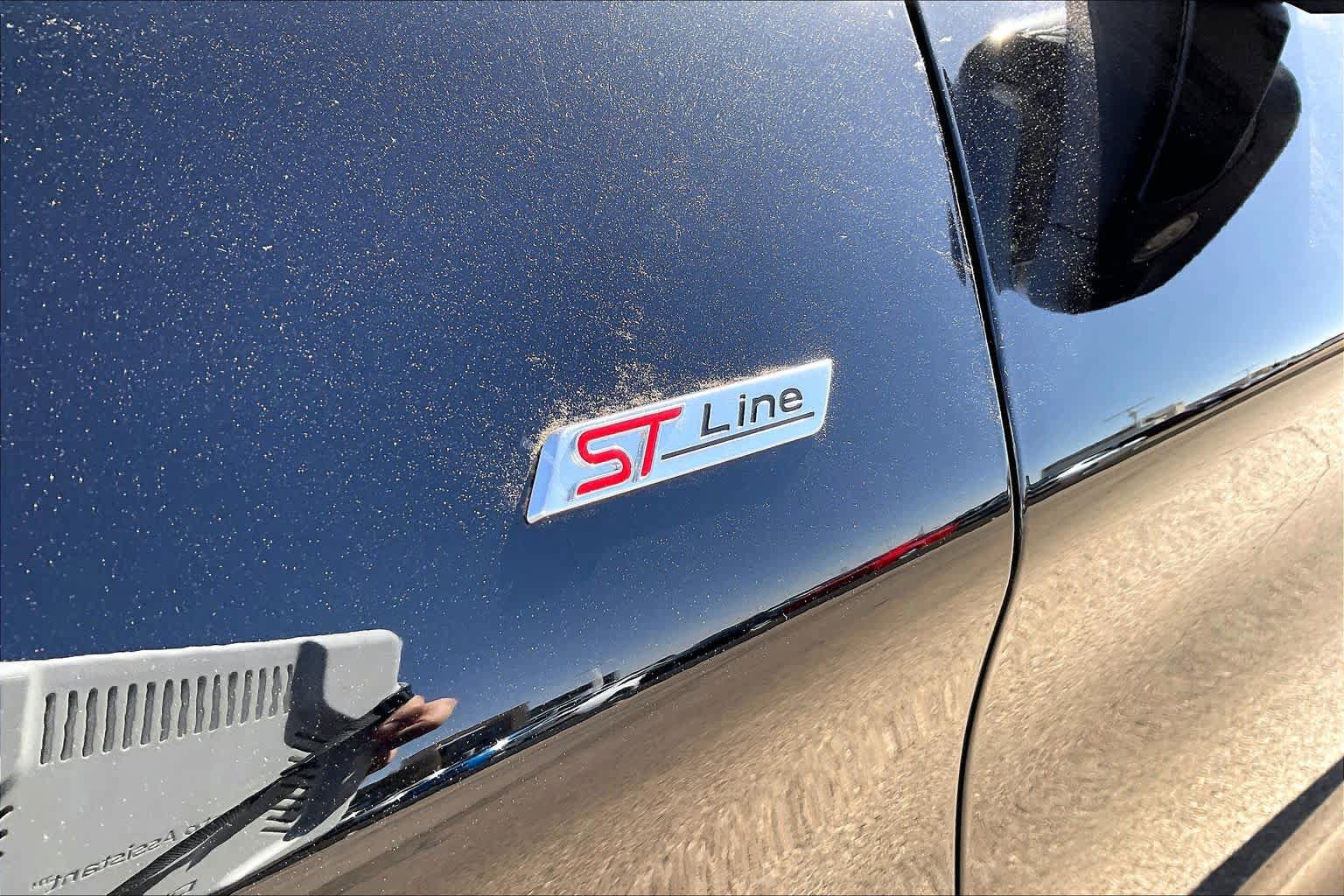 New 2026 Ford Explorer ST-Line w/ ST-Line Street Pack image 15