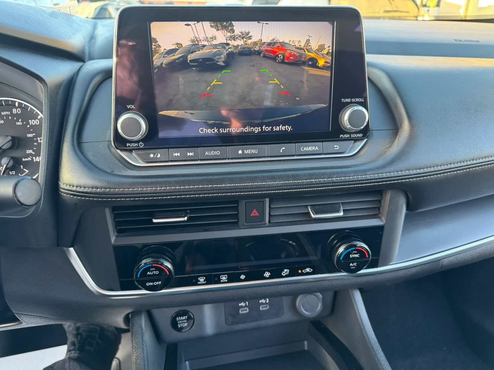 Used 2025 Nissan Rogue SV FWD image 18