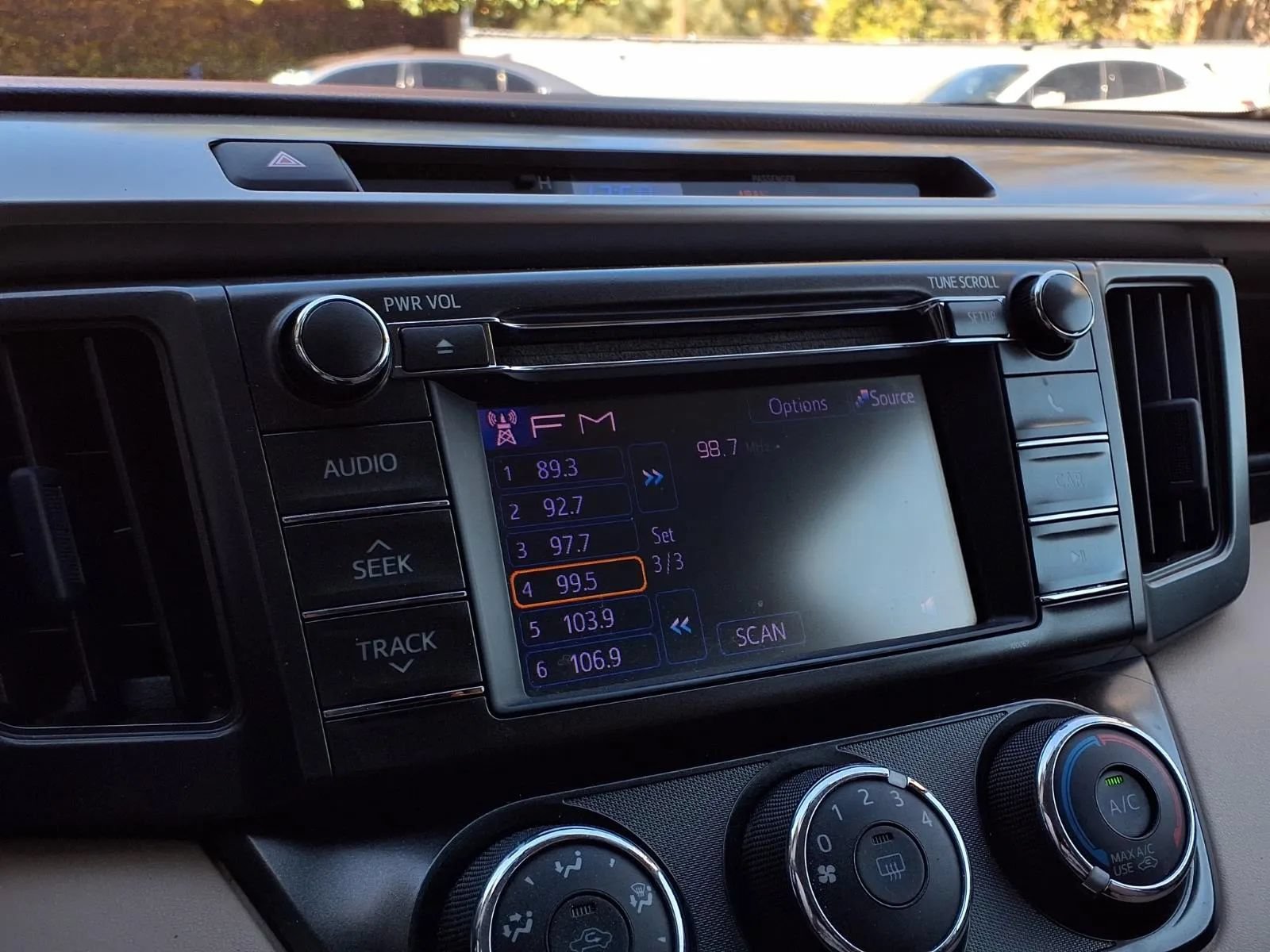 Used 2013 Toyota RAV4 LE FWD image 7