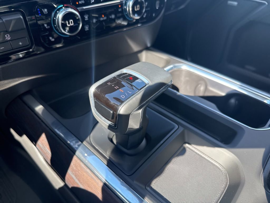 Used 2025 GMC Sierra 1500 SLT w/ SLT Convenience Package image 18