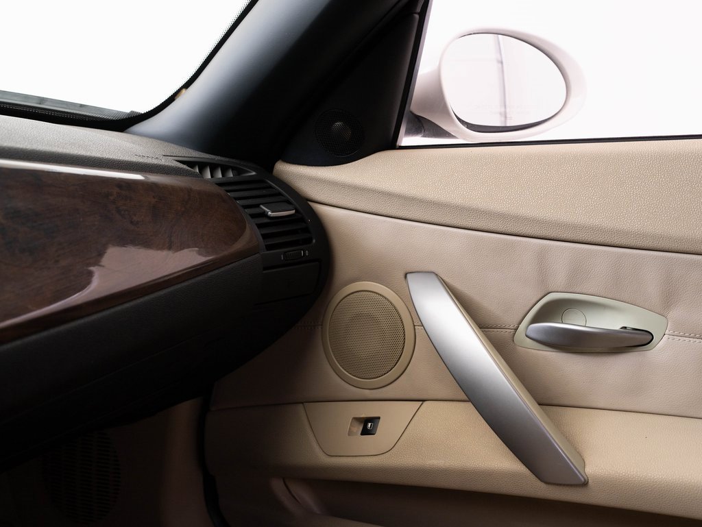 Used 2008 BMW Z4 3.0i image 42