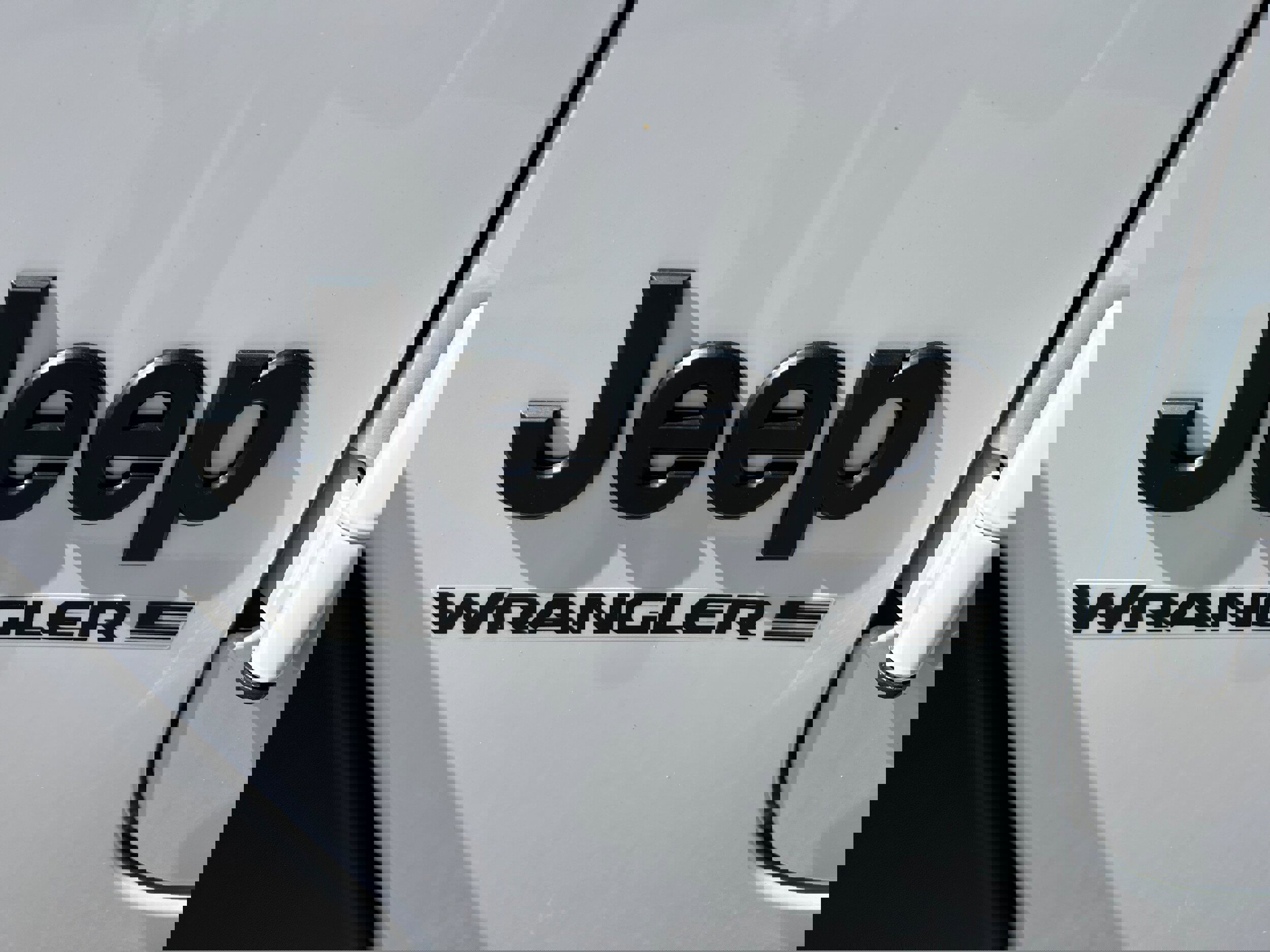 Used 2024 Jeep Wrangler Sport S image 5