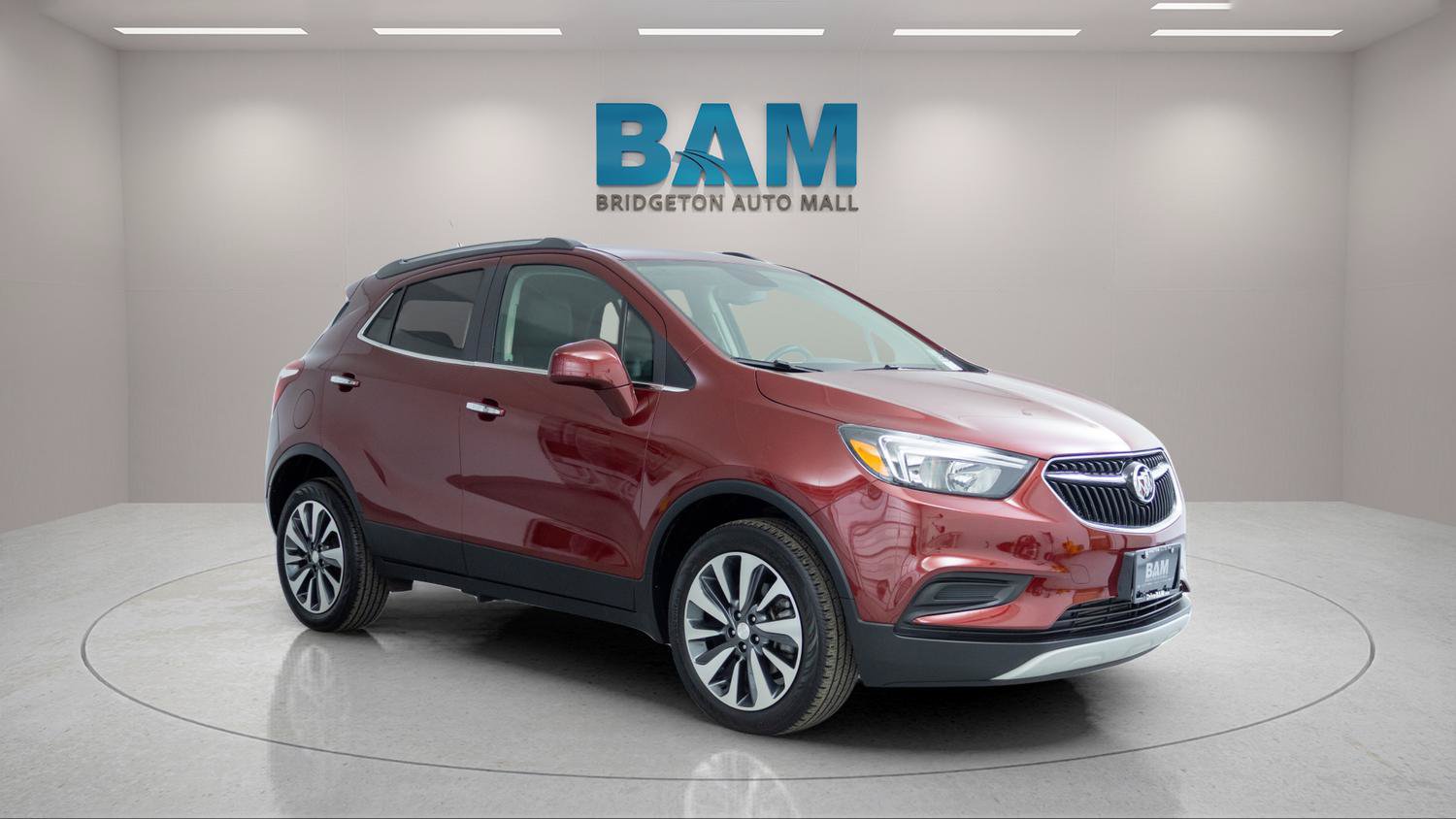Certified 2022 Buick Encore Preferred AWD/4WD image 1