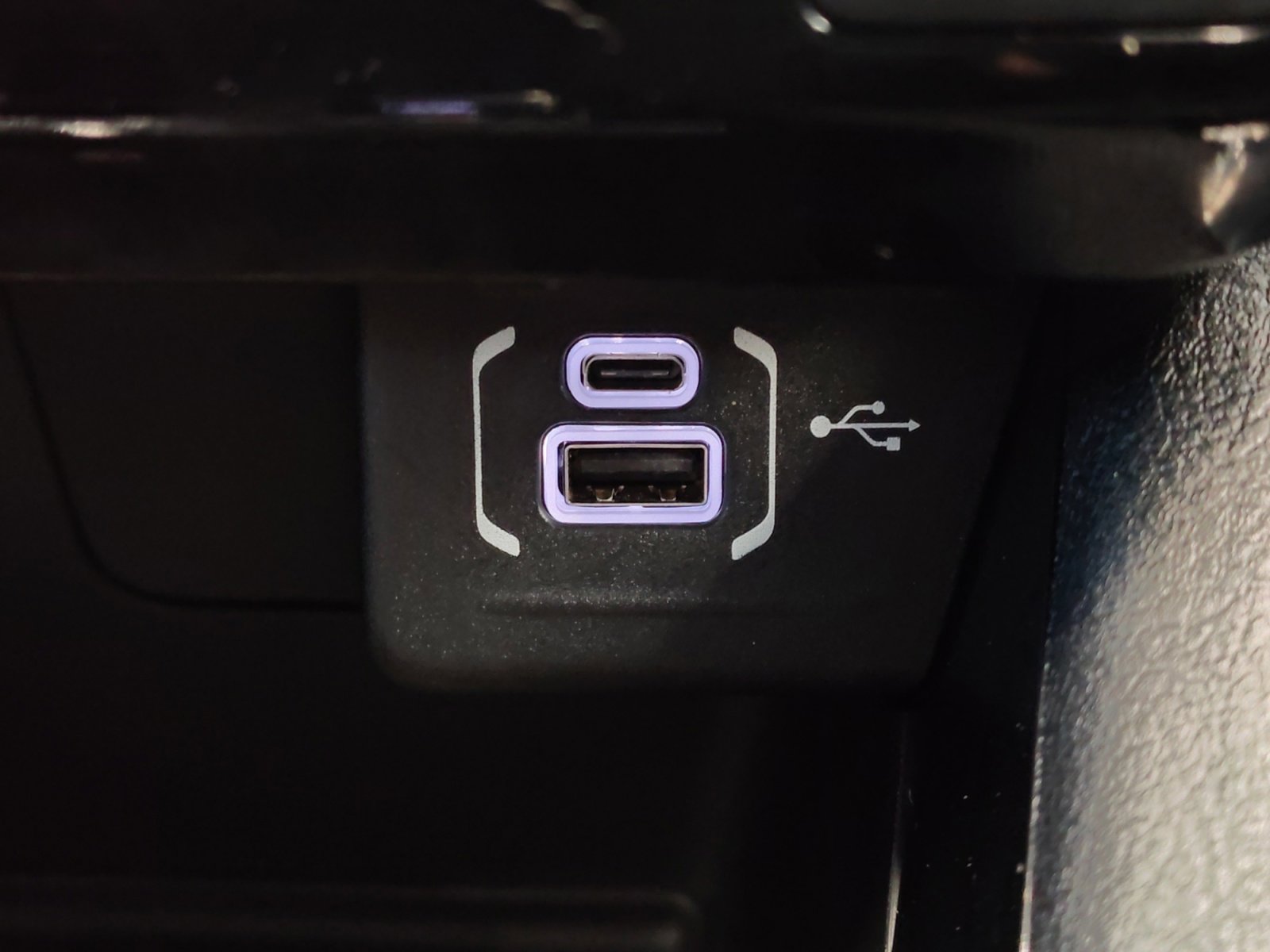 Used 2023 Jeep Compass Limited image 24